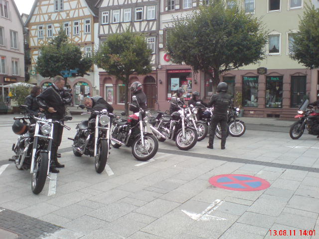 f125t5853p57720n6.jpg